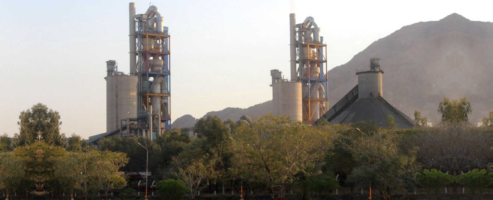 Lucky Cement is one of the Leading Exporters of cement in Pakistan